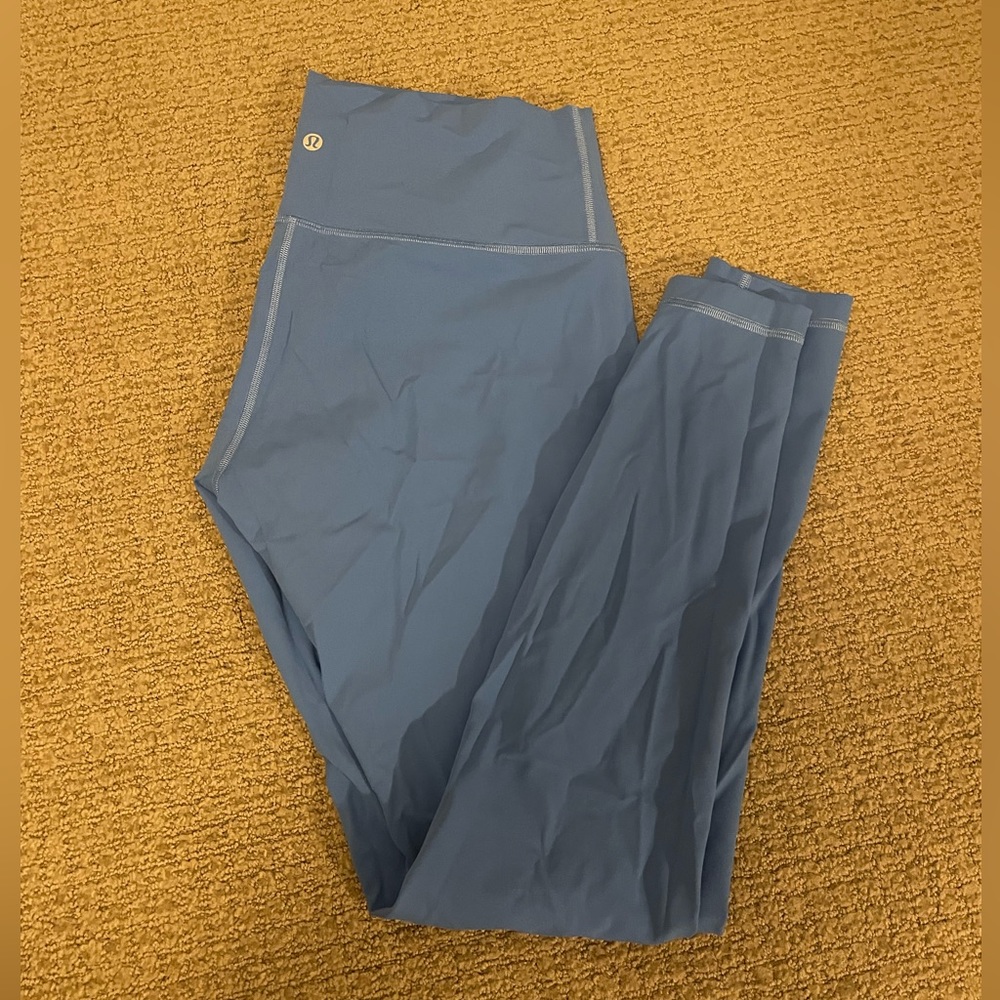 NWOT Lululemon 28” Wunder Under Leggings